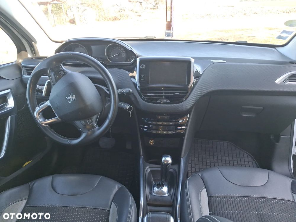 Peugeot 2008 e-HDi FAP 92 ETG6 STOP & START Allure - 10