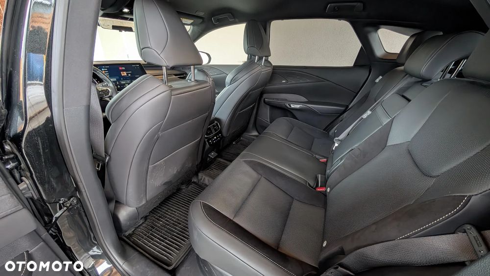 Lexus RX 500h F Sport Edition - 8