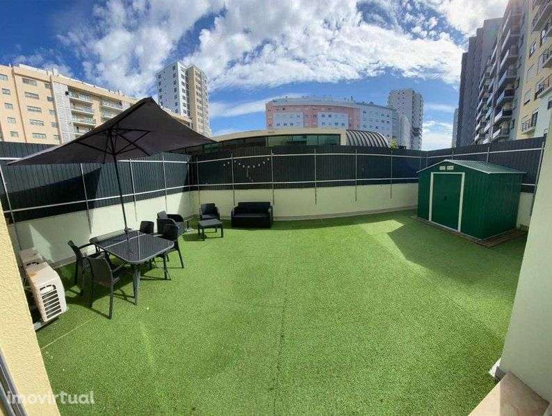 Apartmento T 1 com garagem e terraço - Grande imagem: 3/8