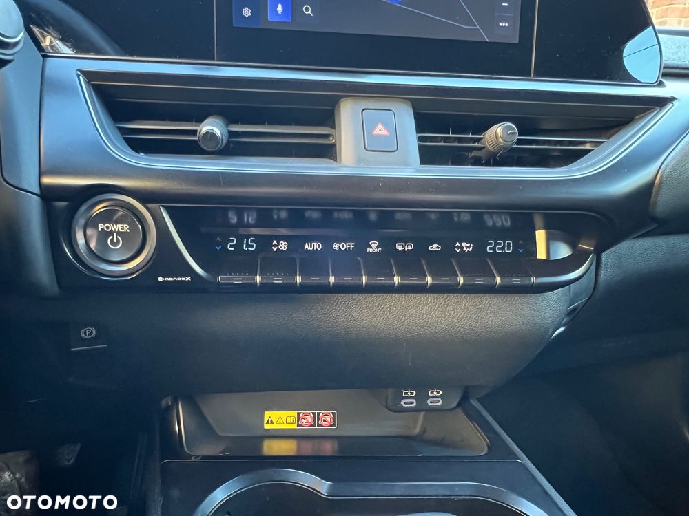 Lexus UX 250h GPF Business Edition 2WD - 23