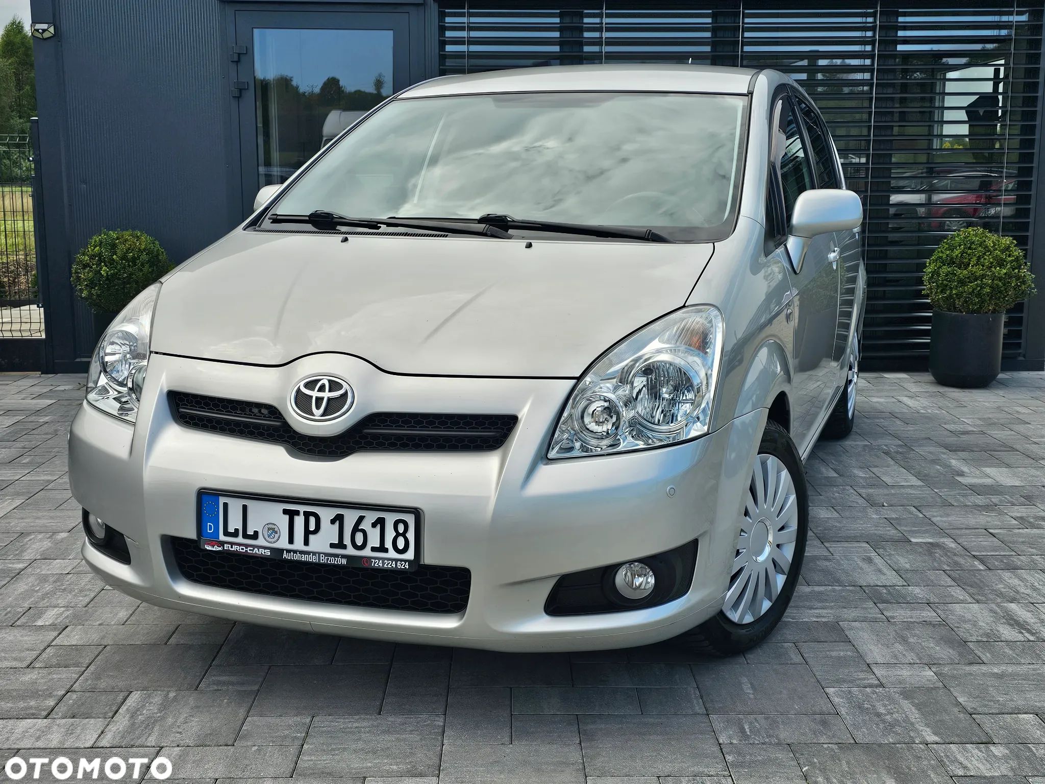 Toyota Corolla Verso 1.8 Sol - 1
