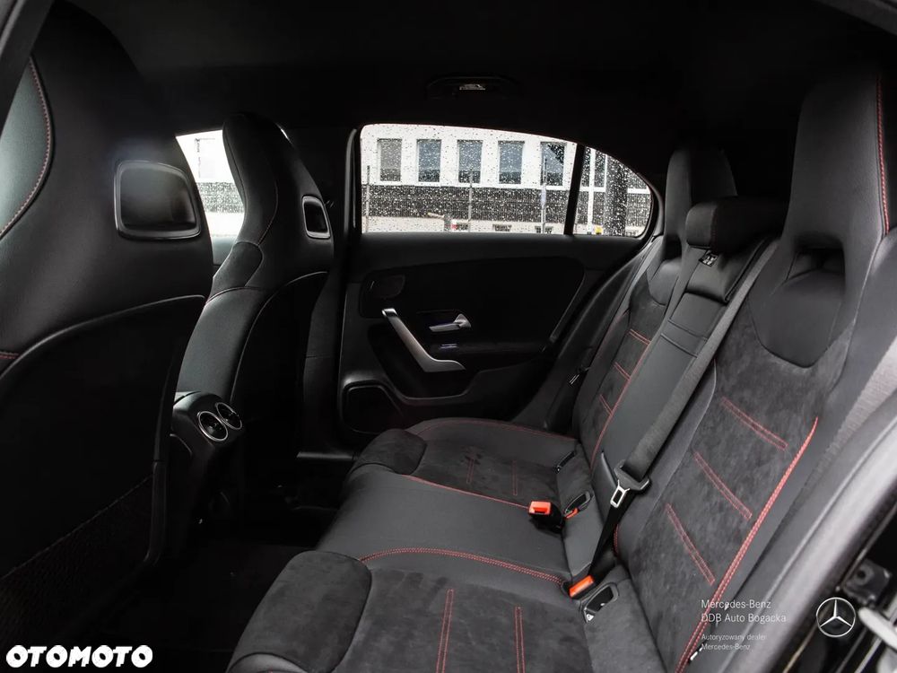 Mercedes-Benz Klasa A 220 4-Matic AMG Line 8G-DCT - 9