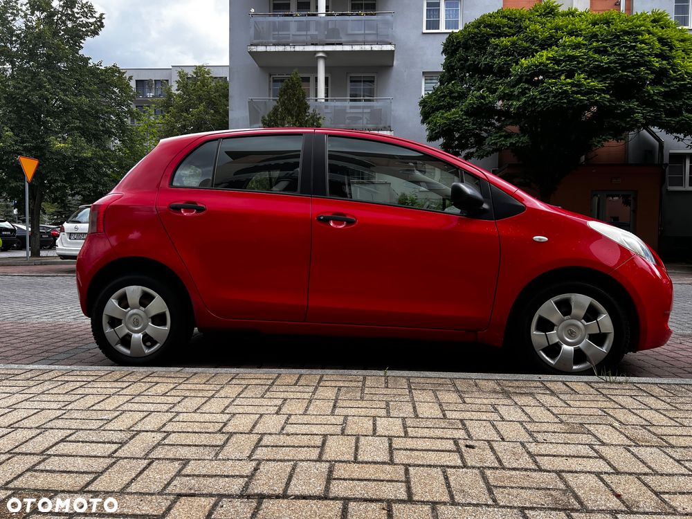 Toyota Yaris 1.3 Luna - 1