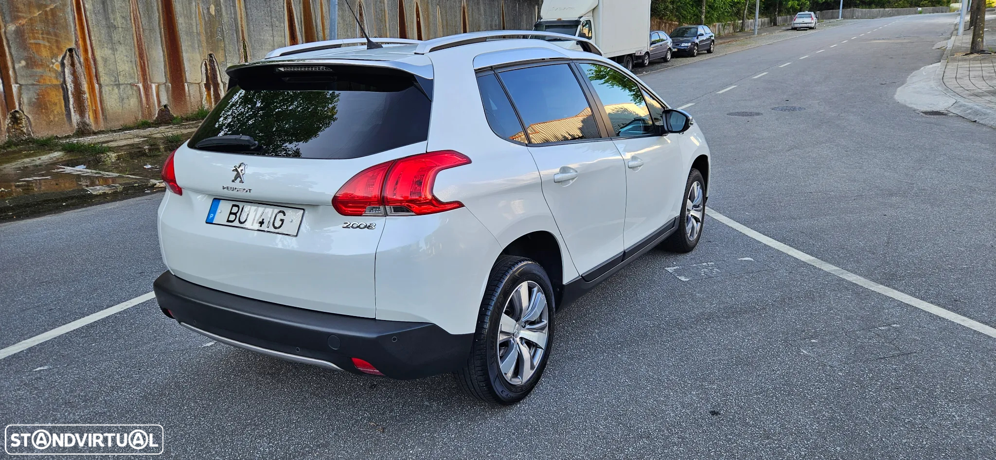 Peugeot 2008 1.2 PureTech Style - 4