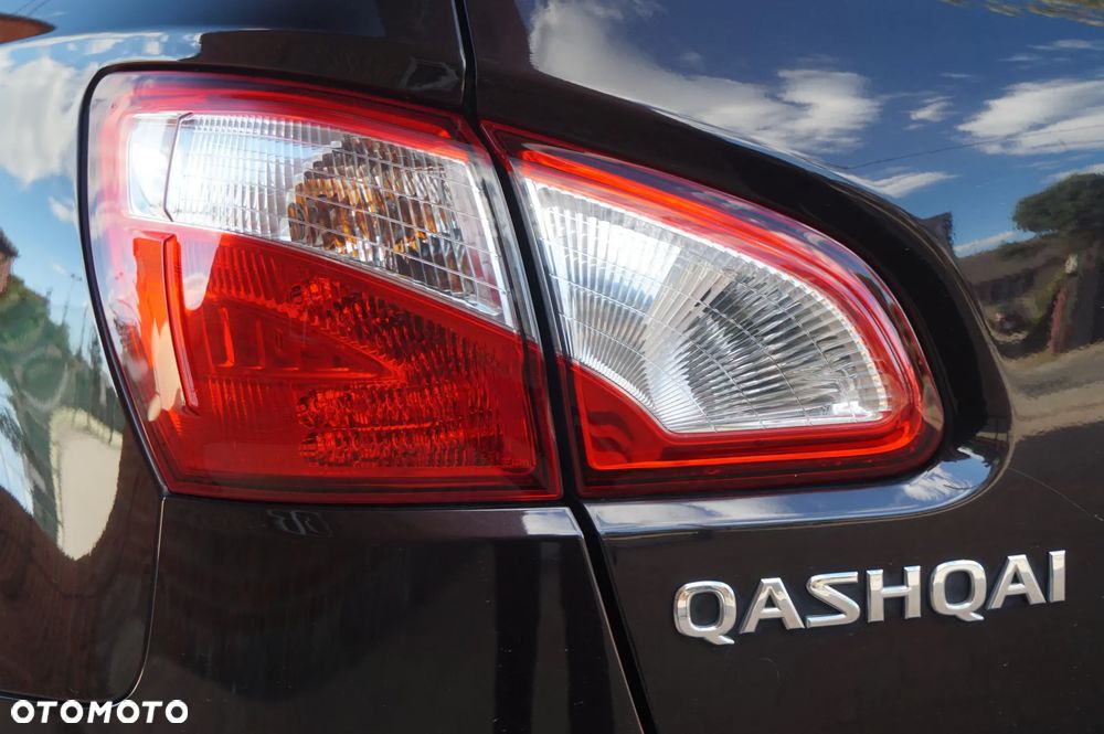 Nissan Qashqai 1.6 dCi TEKNA - 10