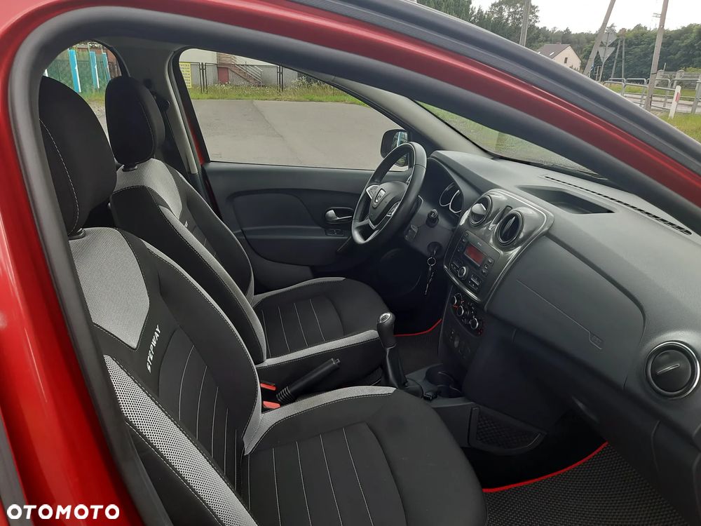 Dacia Sandero Stepway 0.9 TCe Laureate S&S - 16