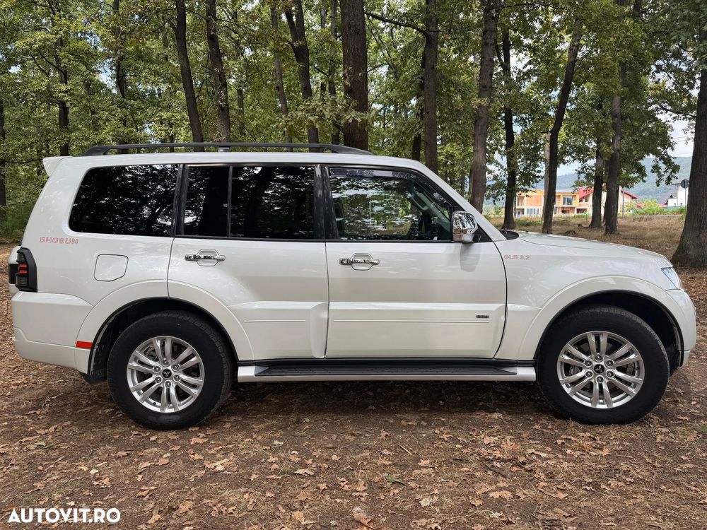 Mitsubishi Pajero - 3