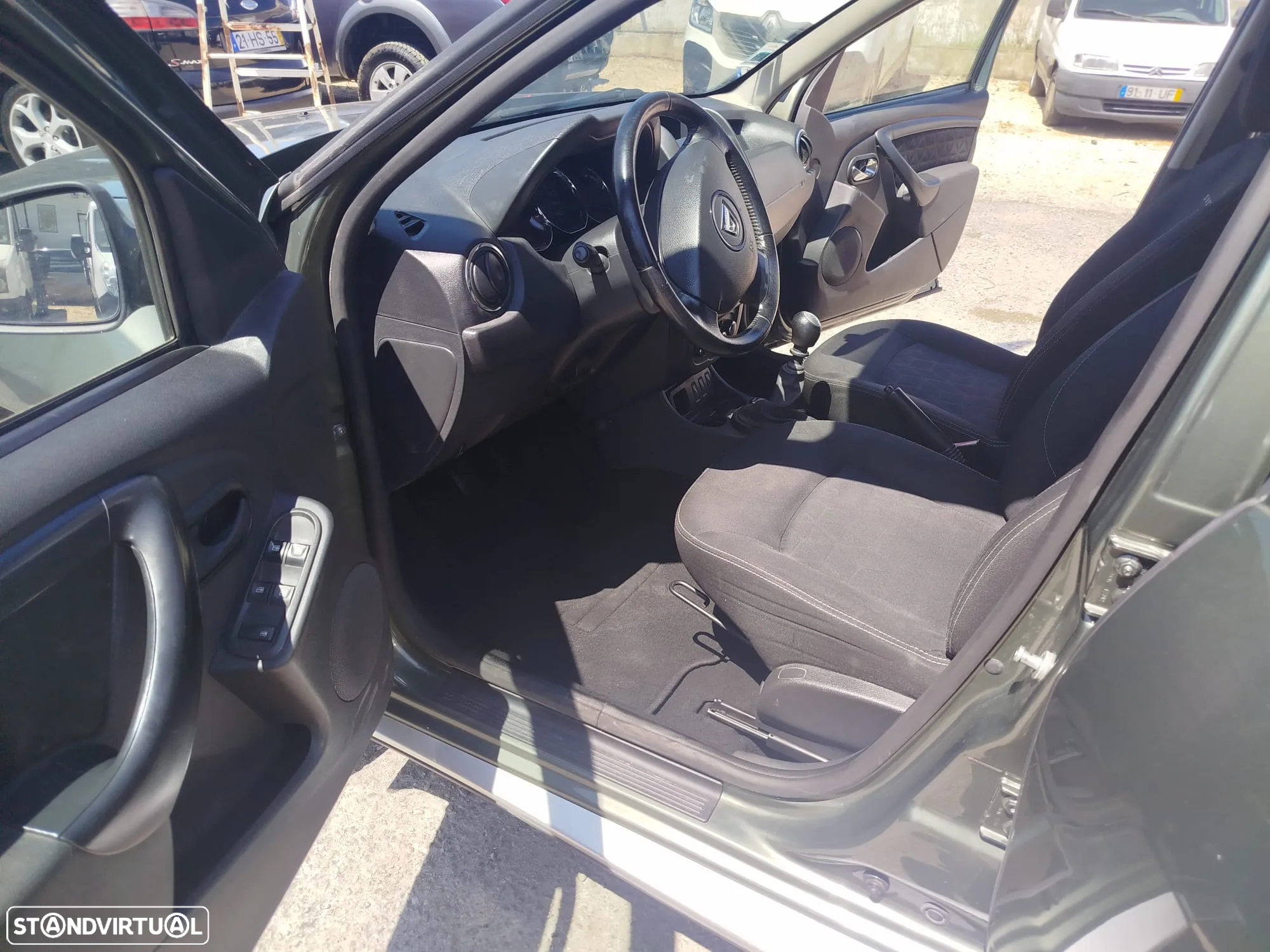 Dacia Duster 1.5 dCi SL Urban Explorer - 16