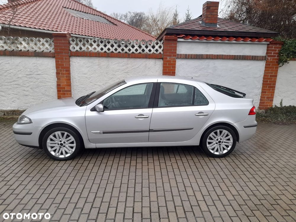 Renault Laguna 2.0 16V Privilege - 8