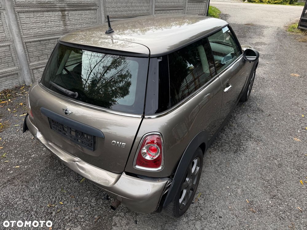MINI ONE Standard - 14