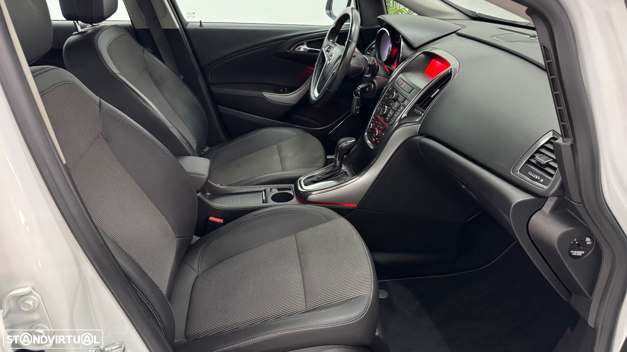 Opel Astra 2.0 CDTi Cosmo Active-Select - 8