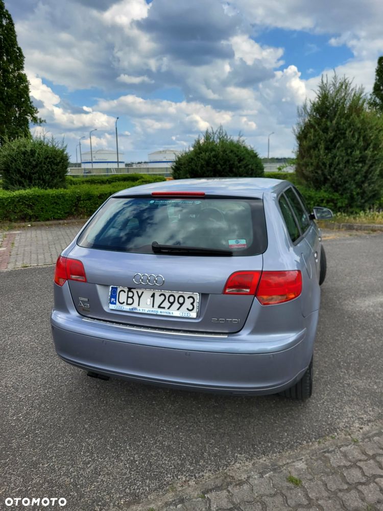 Audi A3 Sportback 2.0 TDI Ambiente S tronic - 5