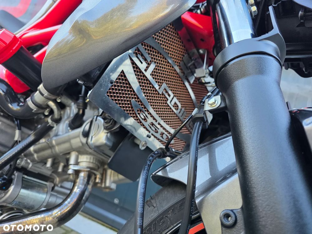 Suzuki Gladius - 29
