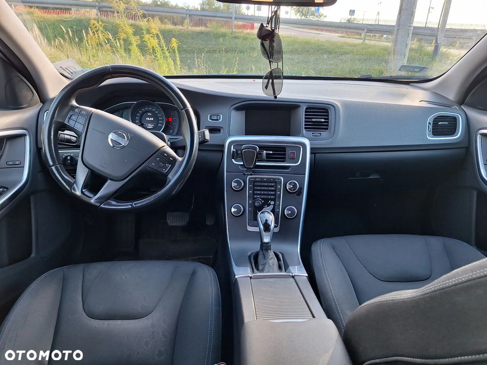Volvo V60 D3 Kinetic - 10