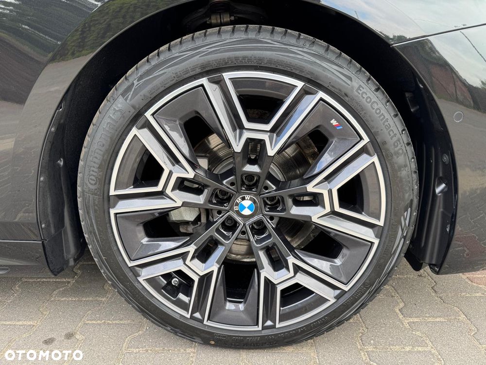 BMW Seria 5 520d xDrive - 33