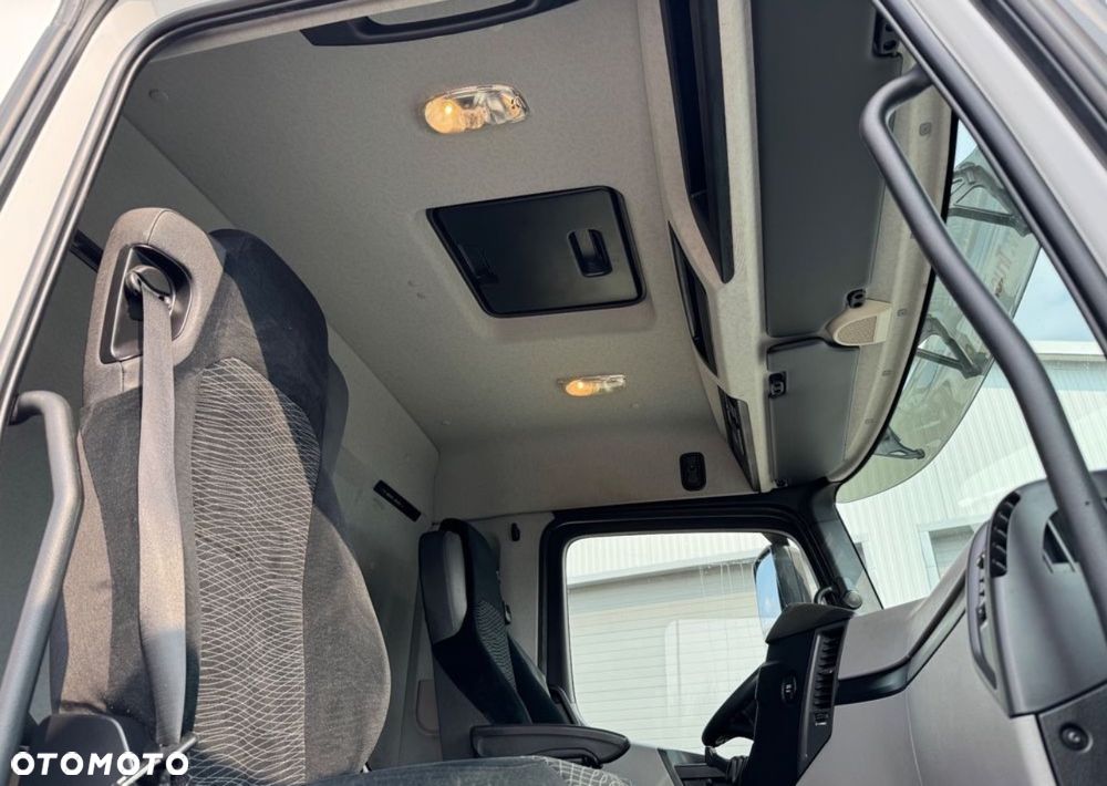 Mercedes-Benz Actros/Antos - 28