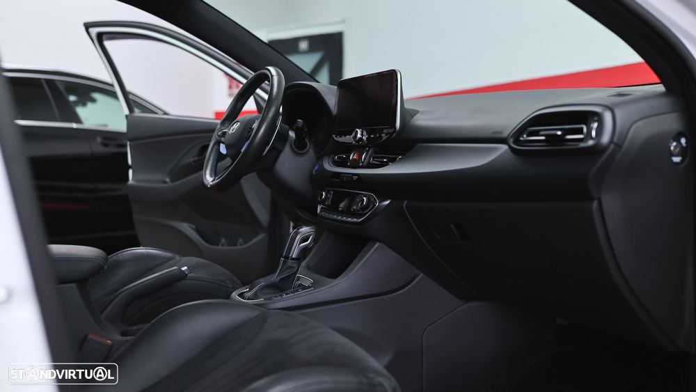 Hyundai i30 N 2.0 T-GDi Pack Performance 8DCT - 39