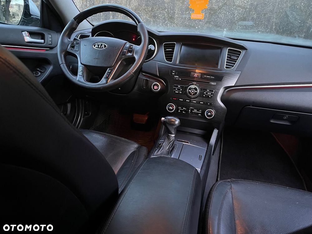 Kia Cadenza - 28