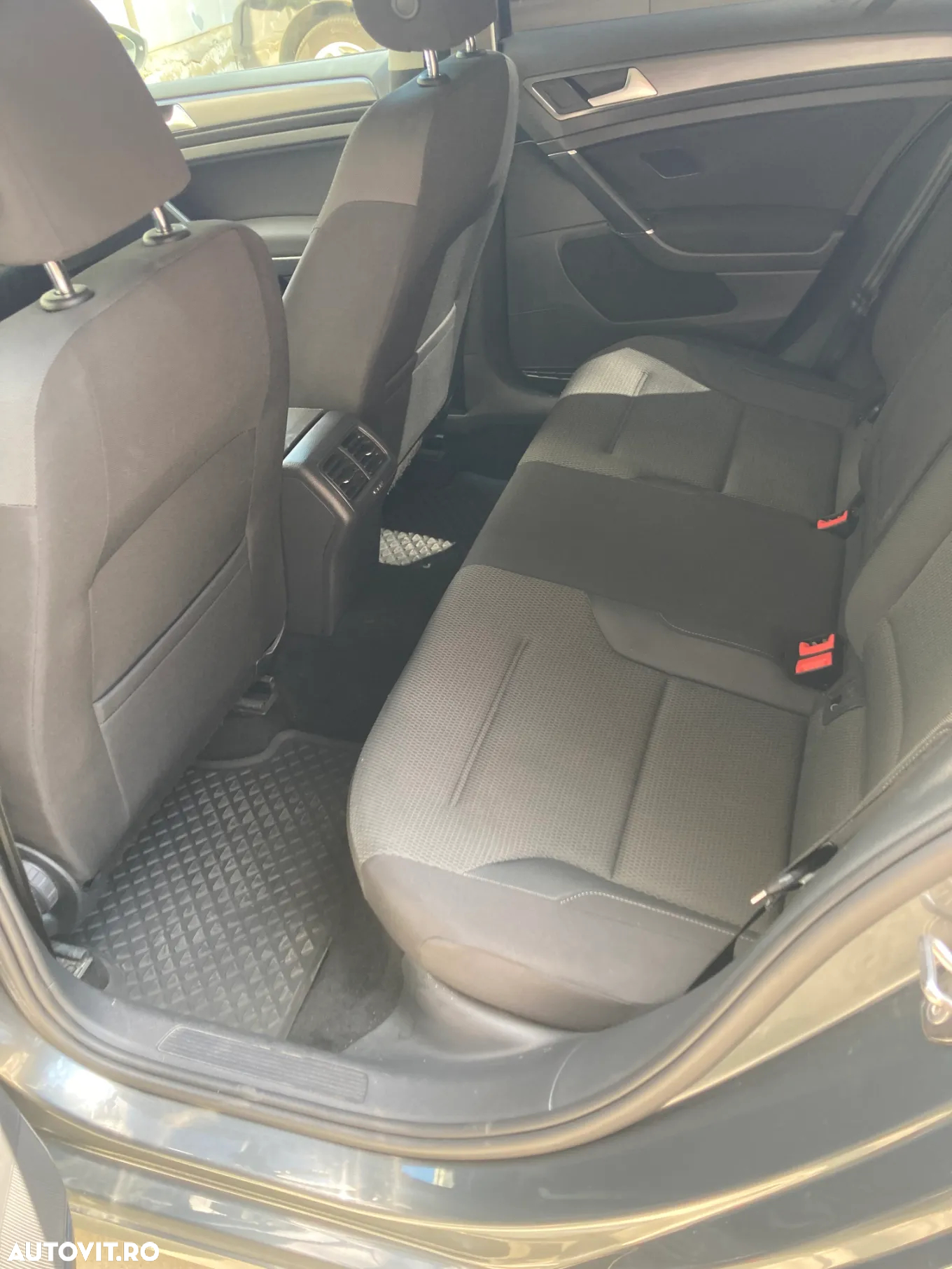 Volkswagen Golf - 30