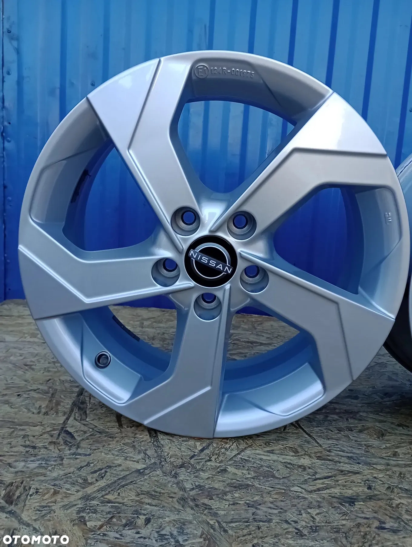 FELGA ALUMINIOWA 5x114 R17 7J ET40 NISSAN JUKE LEAF QASHQAI XTRAIL TOWNSTAR NV200 DACIA - 2