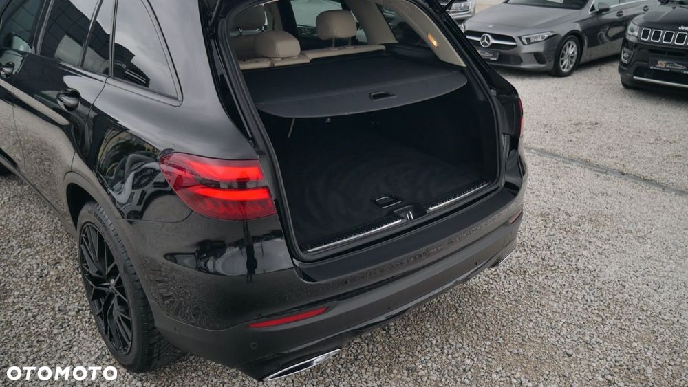 Mercedes-Benz GLC - 26