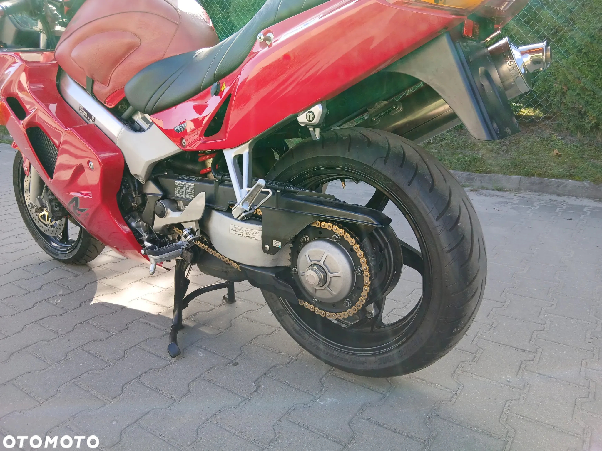 Honda VFR - 9