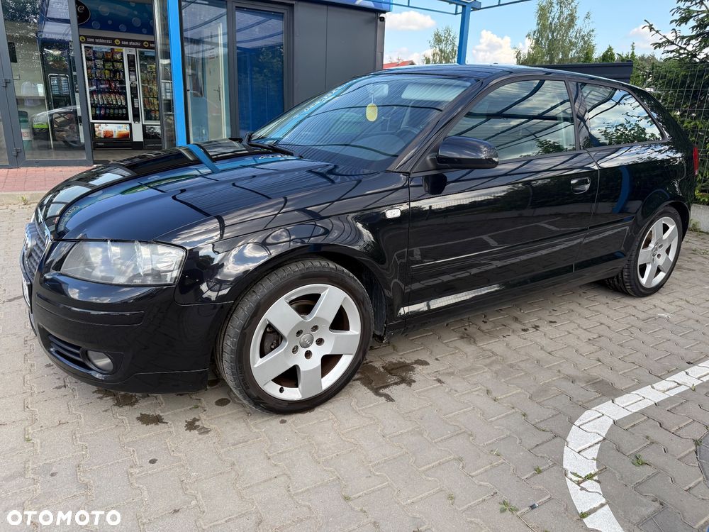 Audi A3 3-drzwiowe 1.6 FSI Ambition - 6