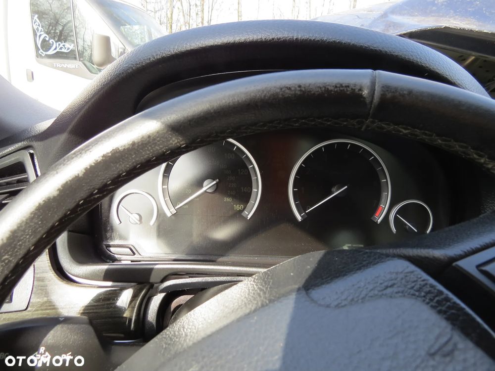 BMW 528i F10 X-DRIVE LAKIER A89 2.0 N20B20A NA CZĘŚCI - 17