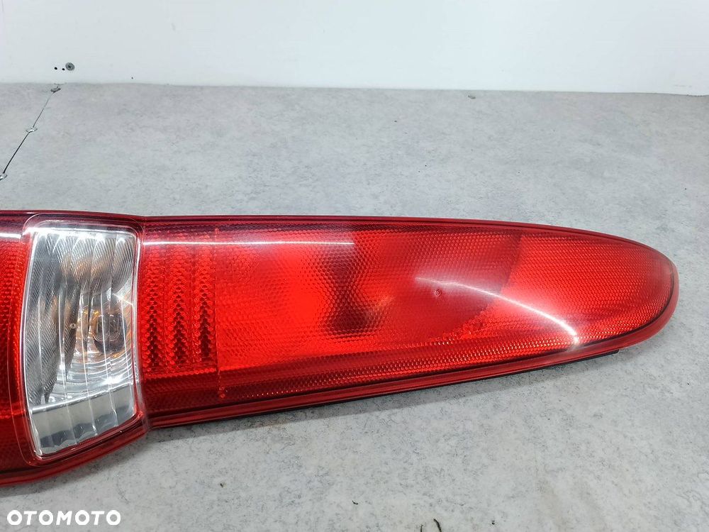 LAMPA TYLNA PRAWA FIAT PANDA II 51763008 HATCHBACK 5D - 5