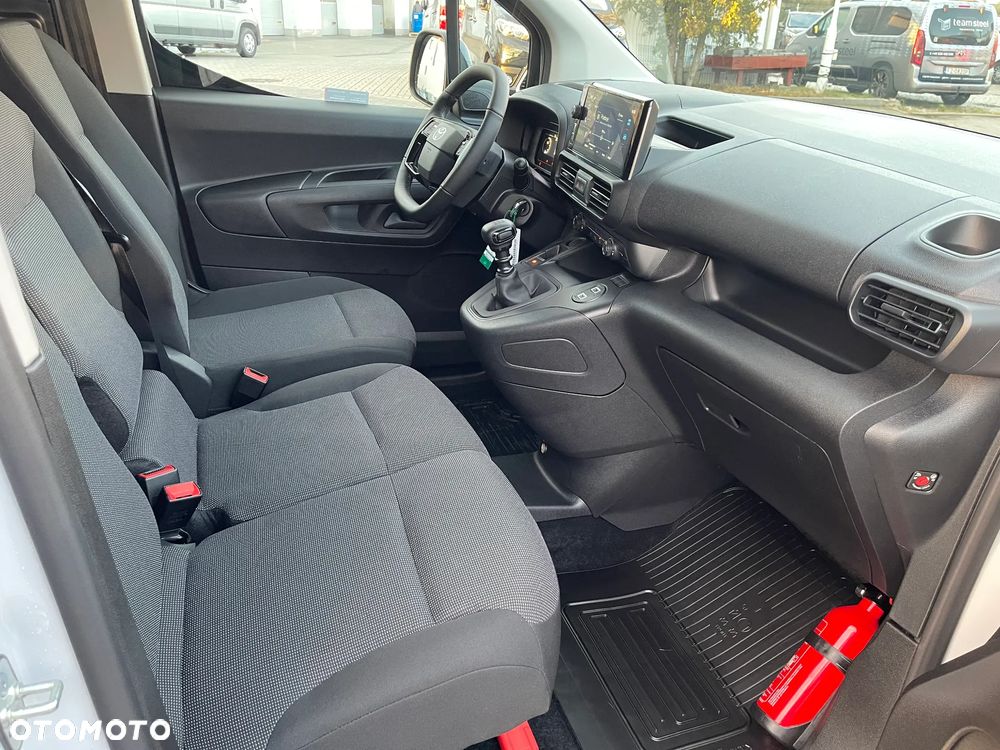 Toyota Proace City - 16