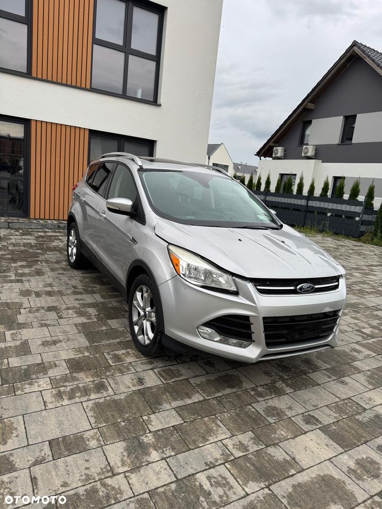 Ford Escape 2.0 EcoBoost AWD Titanium - 1
