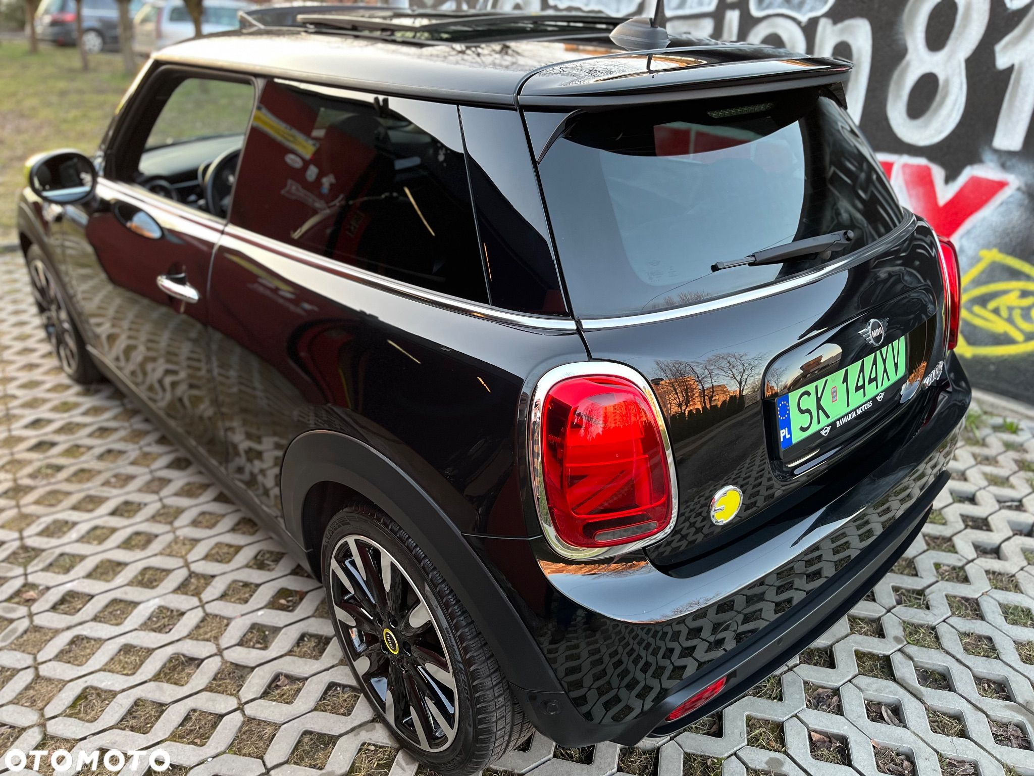 MINI Cooper SE Yours Trim - 12