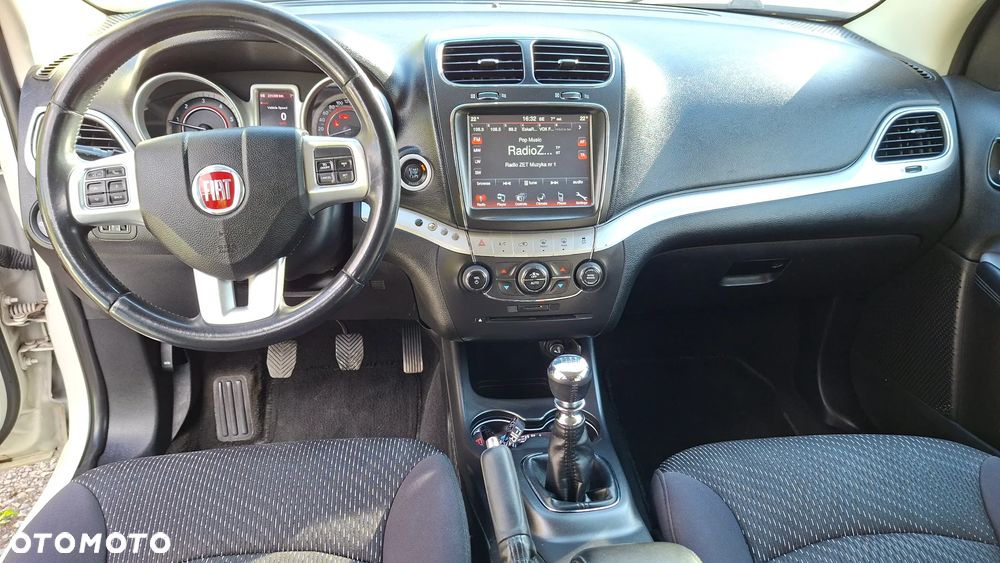 Fiat Freemont 2.0 Multijet 16V DPF Urban - 27