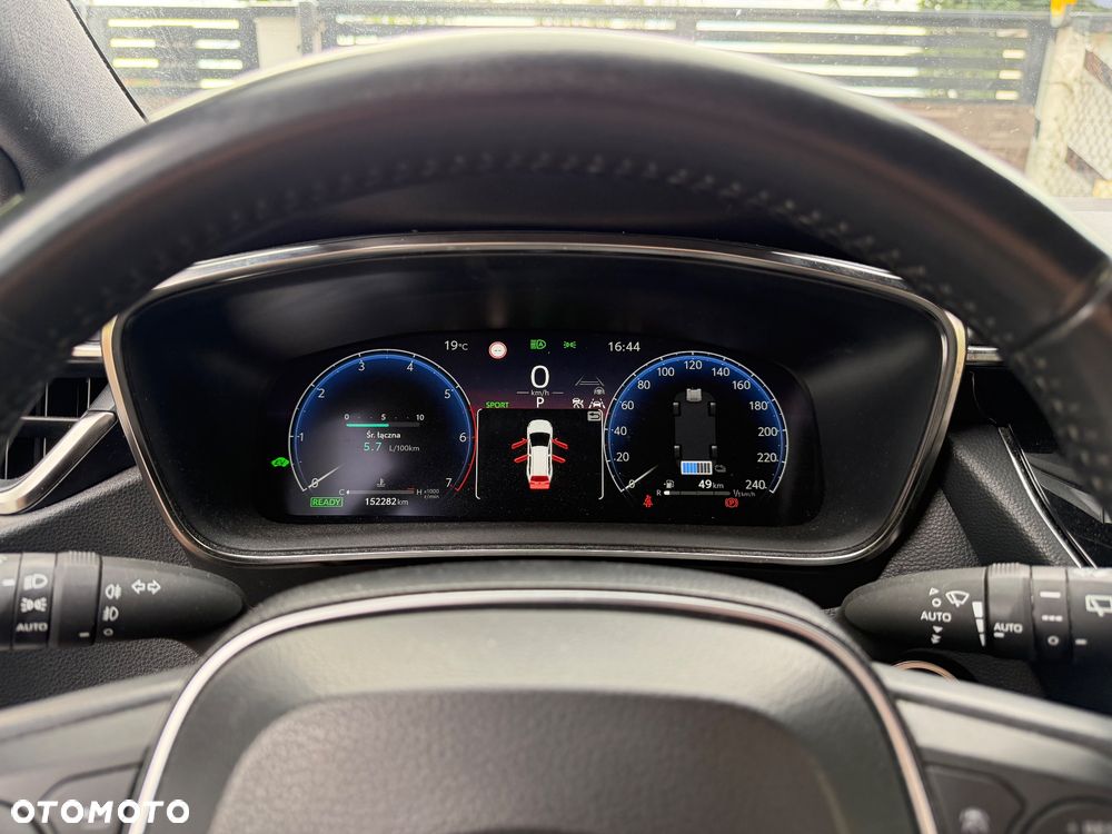 Toyota Corolla 1.8 Hybrid Executive - 16
