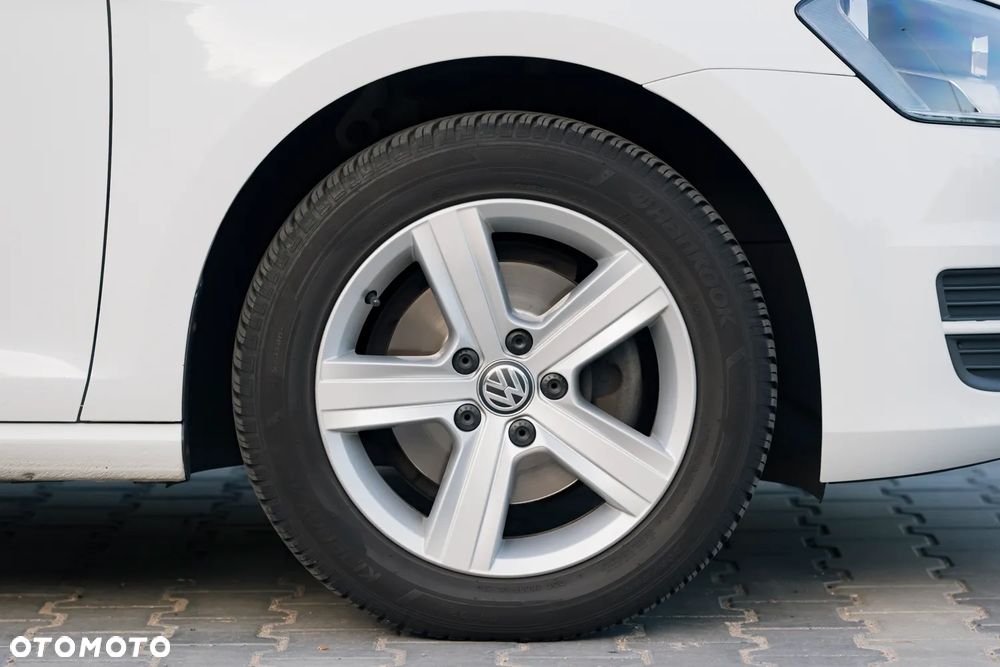 Volkswagen Golf - 11