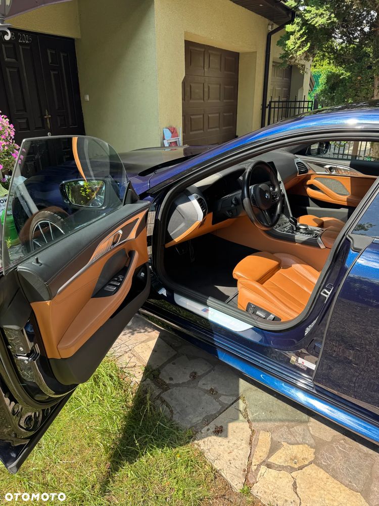 BMW Seria 8 - 18