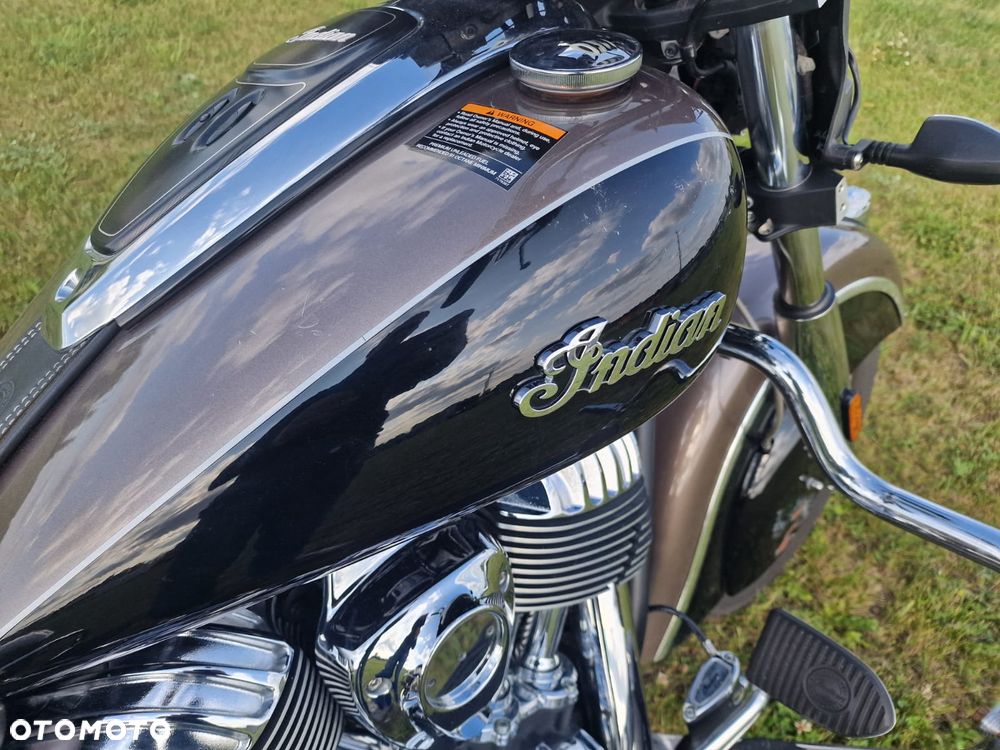 Indian Roadmaster - 12