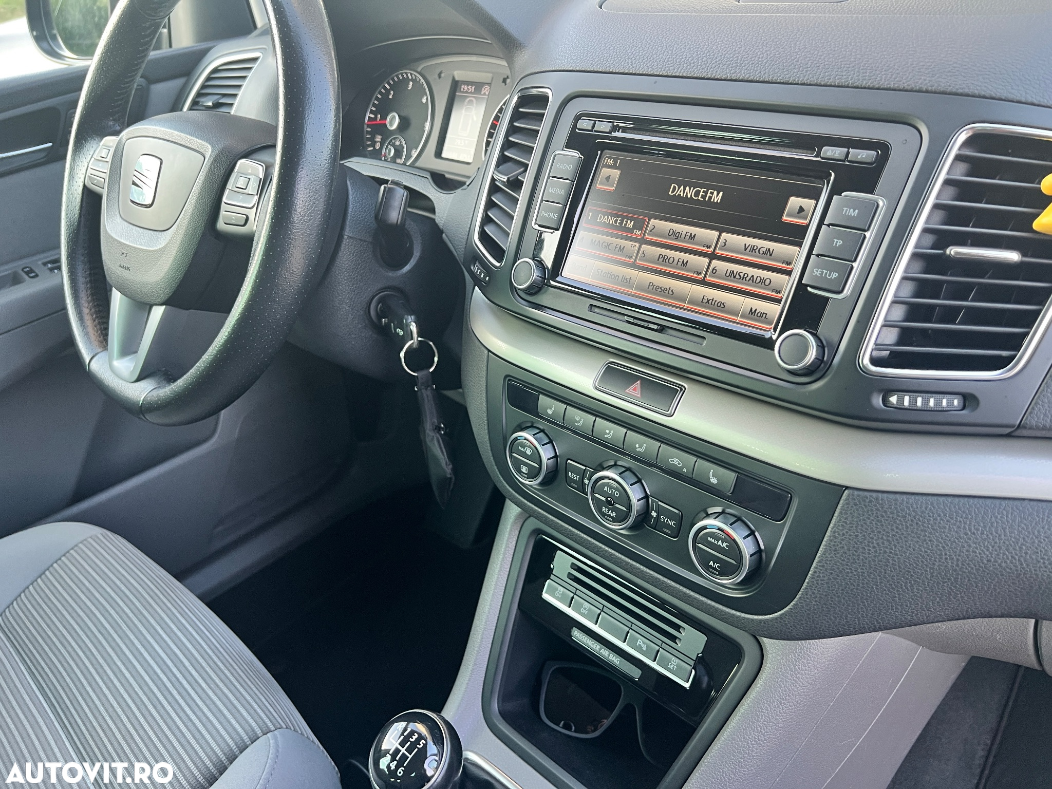 Seat Alhambra 2.0 TDI Ecomotive Reference - 32