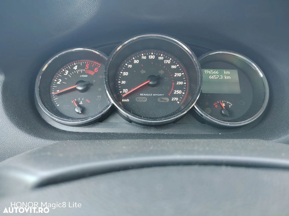 Renault Megane - 11