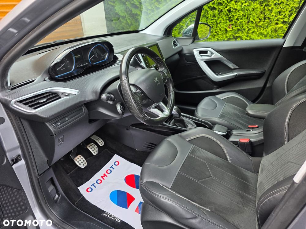 Peugeot 2008 PureTech 110 Stop&Start Crossway - 11