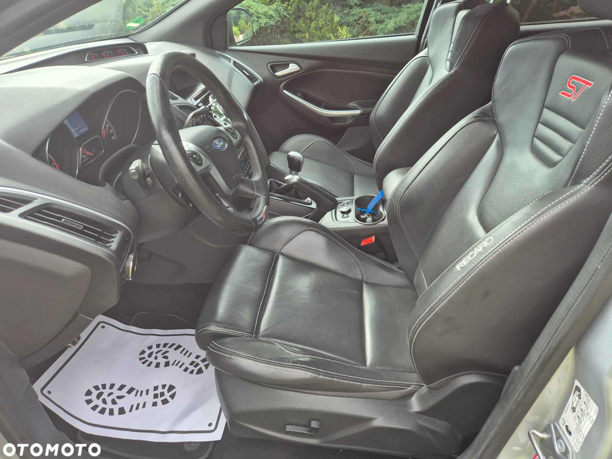 Ford Focus 2.0 EcoBoost ST mit Leder-Sport-Paket - 8