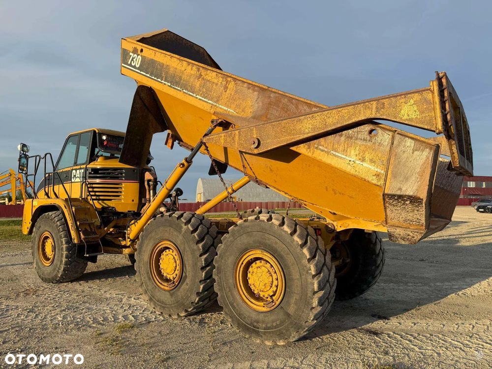 Caterpillar 730 - 3
