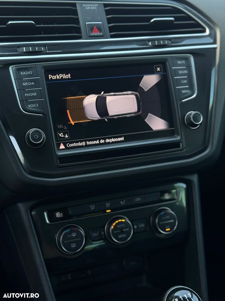 Volkswagen Tiguan - 30