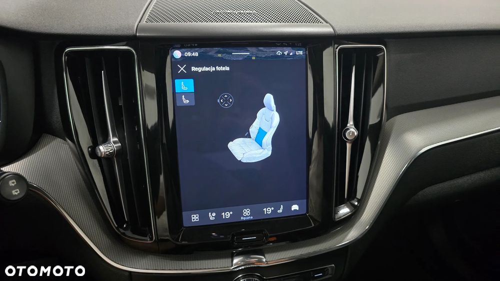 Volvo XC 60 B4 D Ultimate Dark - 34