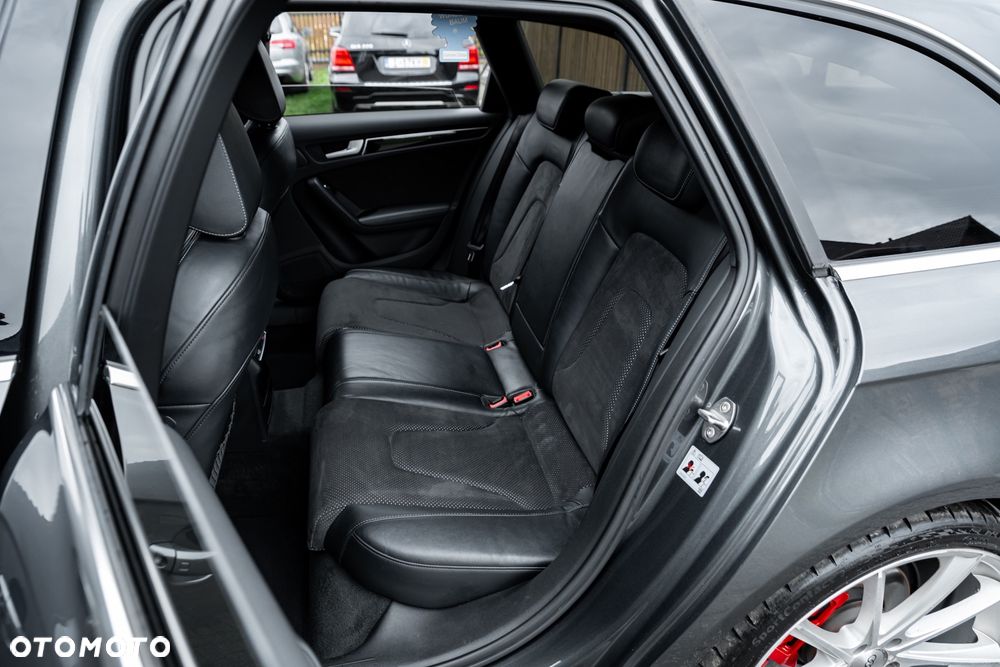 Audi A4 Avant 3.0 TDI DPF quattro S tronic S line Sportpaket - 17