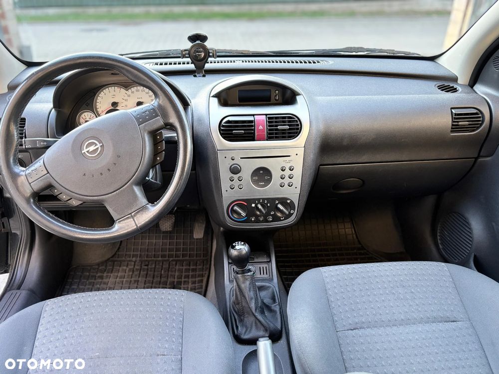 Opel Corsa 1.8 16V GSi - 18
