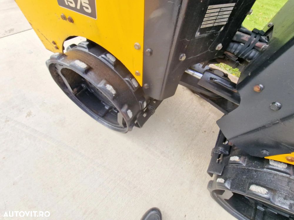 Ammann AMMANN 15.75, 1,5t, RADIOCOMANDA, lat tambur 0,8m, 2018, 491 ore functionare, tamburi tip picior de oaie 80% ok, lung 2,23m, inaltime 1,2m, latime 0,8m, motor YANMAR 14,8kW, STARE FOARTE  BUNA, posibilitate leasing-PROMOTIE 11.900 EUR+Tva - 10