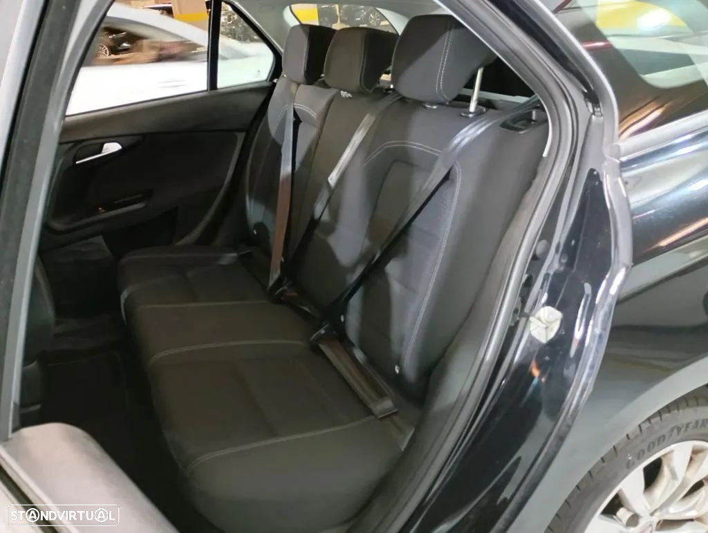 Fiat Tipo Station Wagon 1.3 M-Jet Lounge - 8
