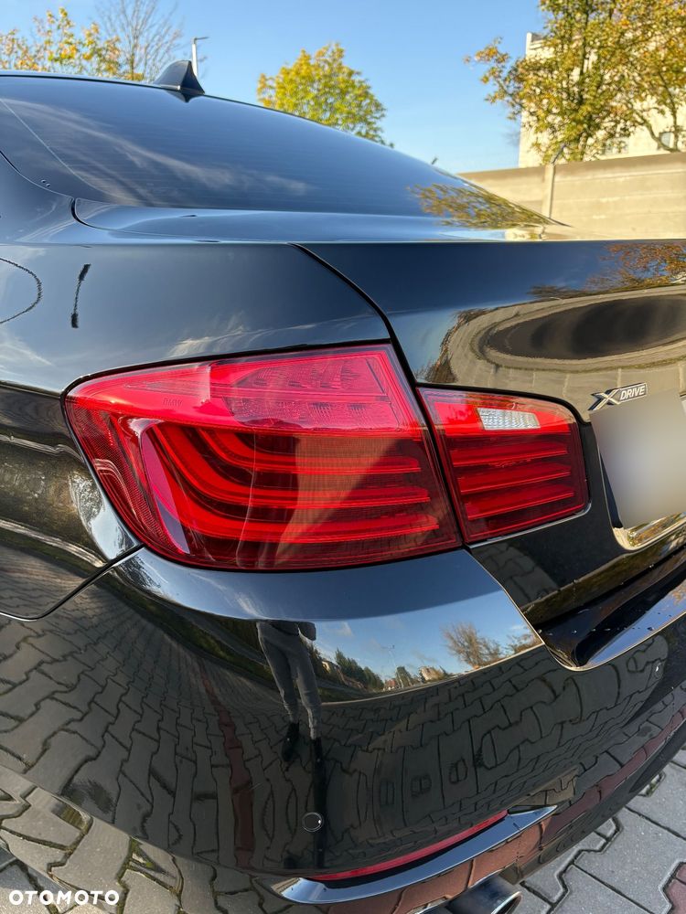 BMW Seria 5 520d xDrive - 16