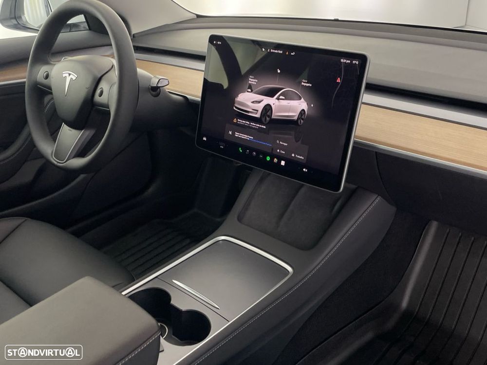Tesla Model 3 Long Range Tração Traseira - 23